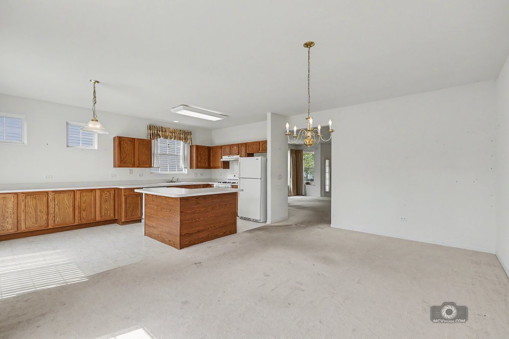 21331 Windsor Lake Lane Property Photo 6