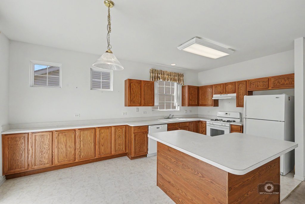 21331 Windsor Lake Lane Property Photo 7