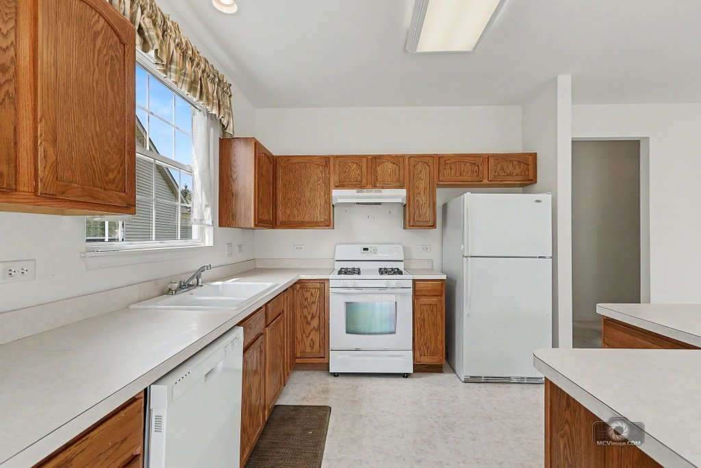 21331 Windsor Lake Lane Property Photo 8