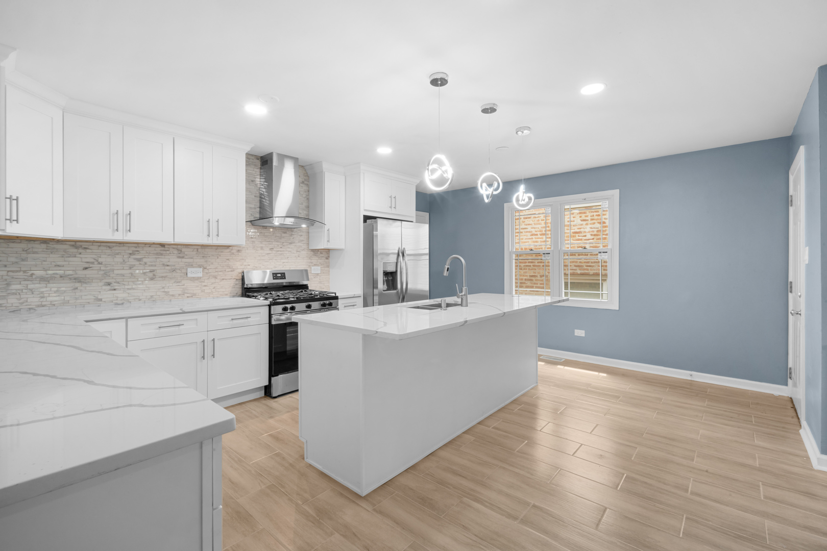 12750280 Property Photo 8