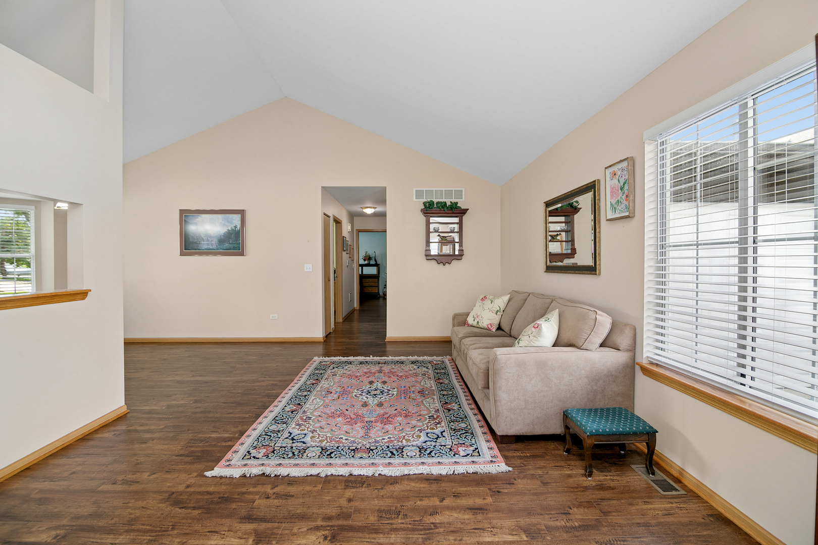 1880 Willow Circle Drive Property Photo 4