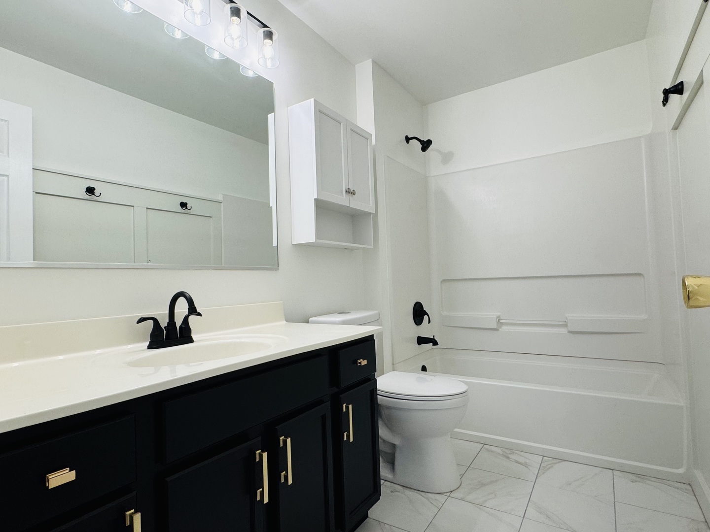 128 Bertram Drive M Property Photo 9