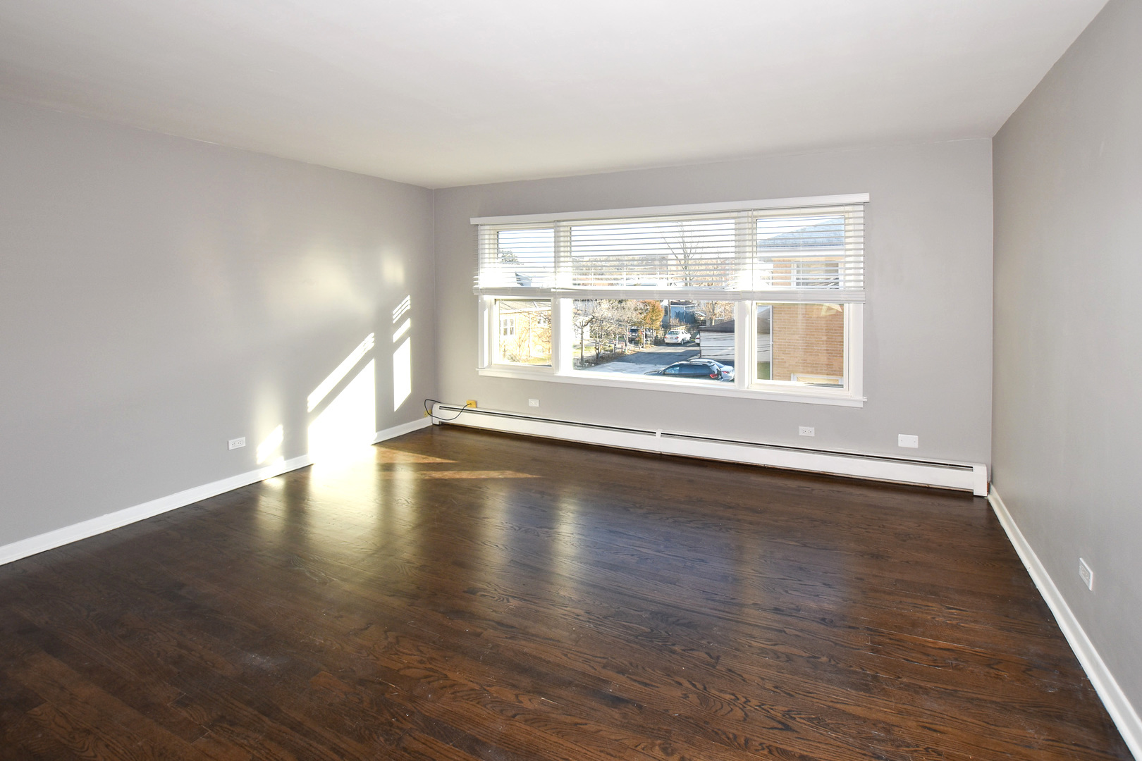6925 N Rosemary Lane 3e Property Photo 2