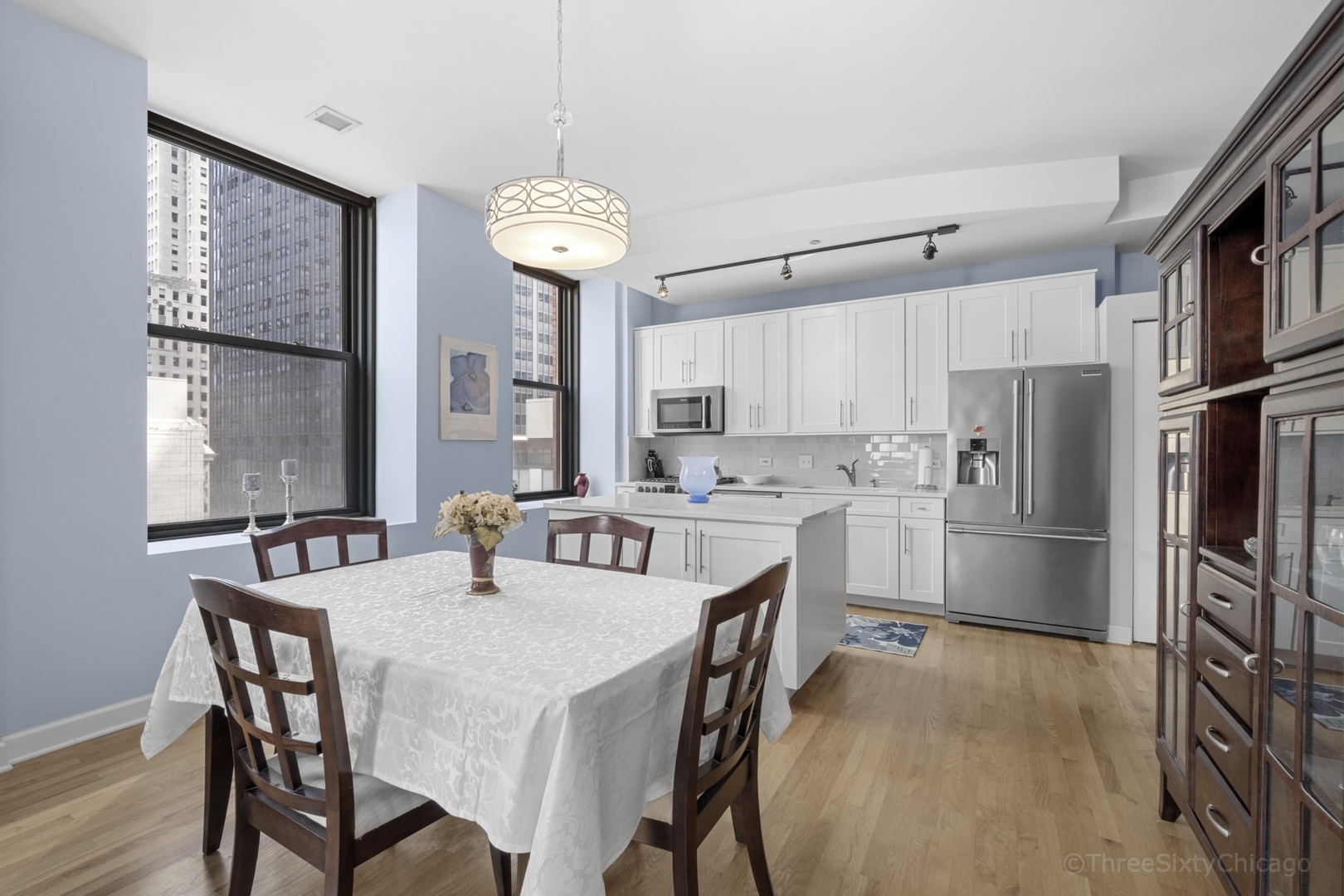 208 W Washington Street 1210 Property Photo 7
