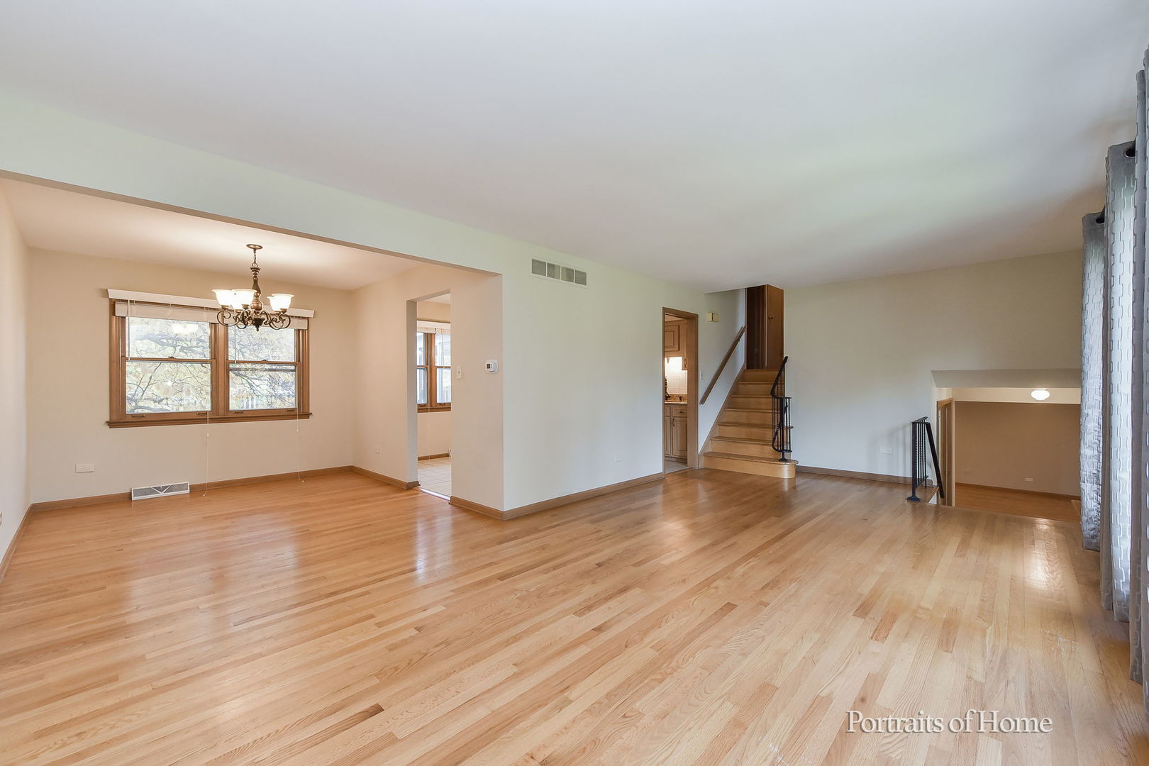 8s122 Washington Street Property Photo 4