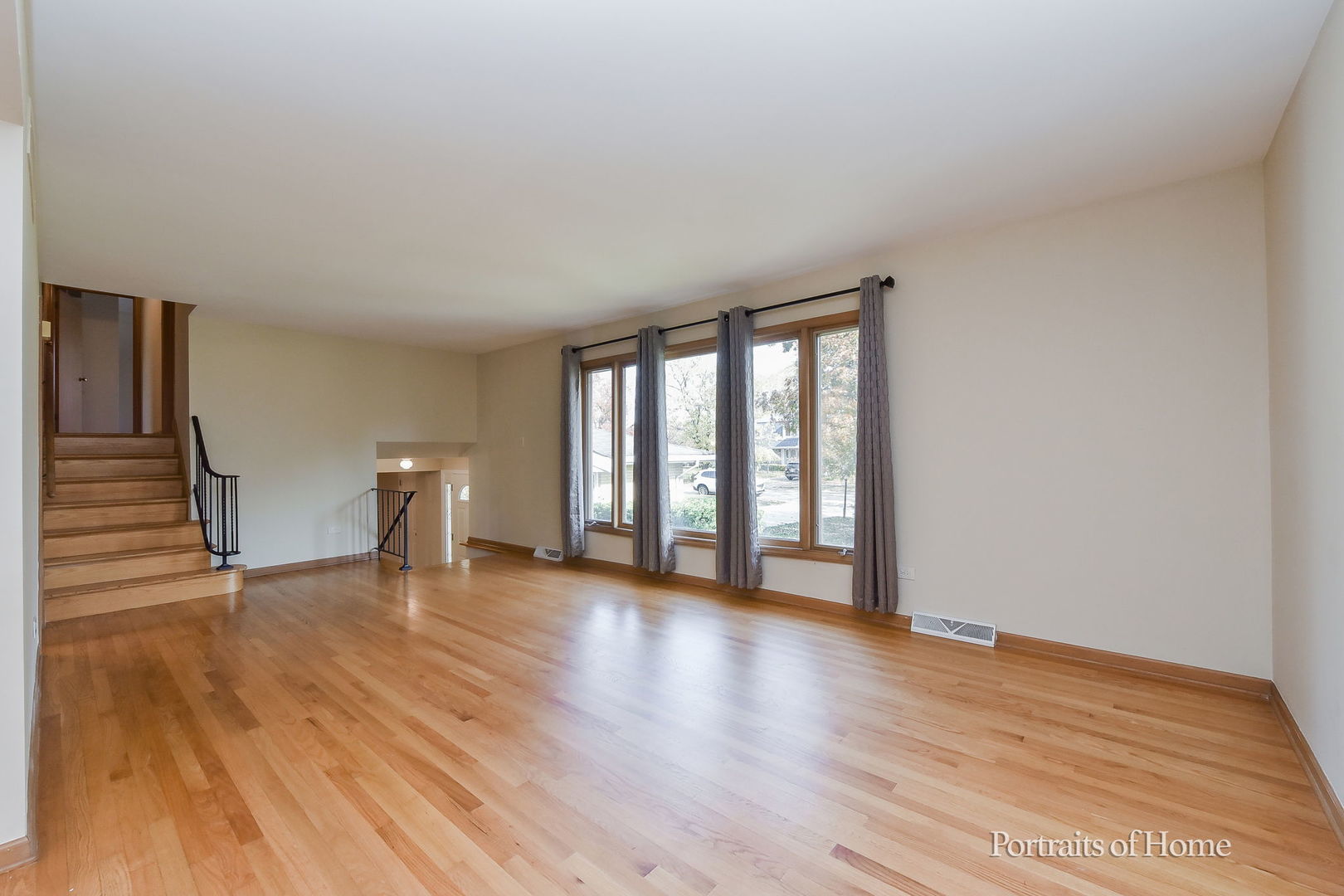 8s122 Washington Street Property Photo 5