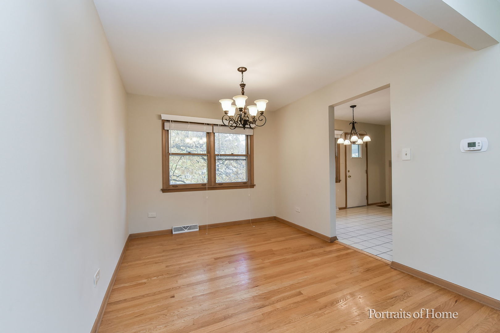 8s122 Washington Street Property Photo 6