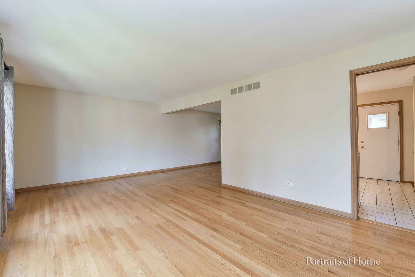 8s122 Washington Street Property Photo 7