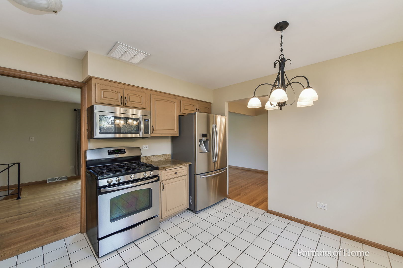 8s122 Washington Street Property Photo 10