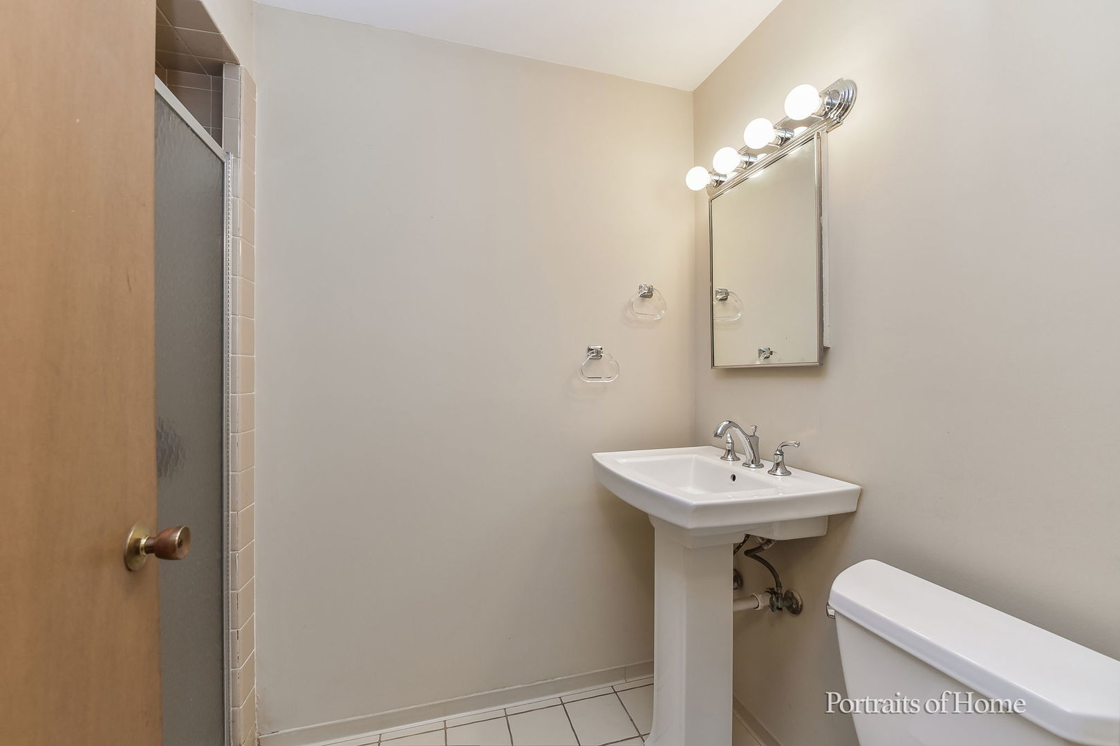 8s122 Washington Street Property Photo 16