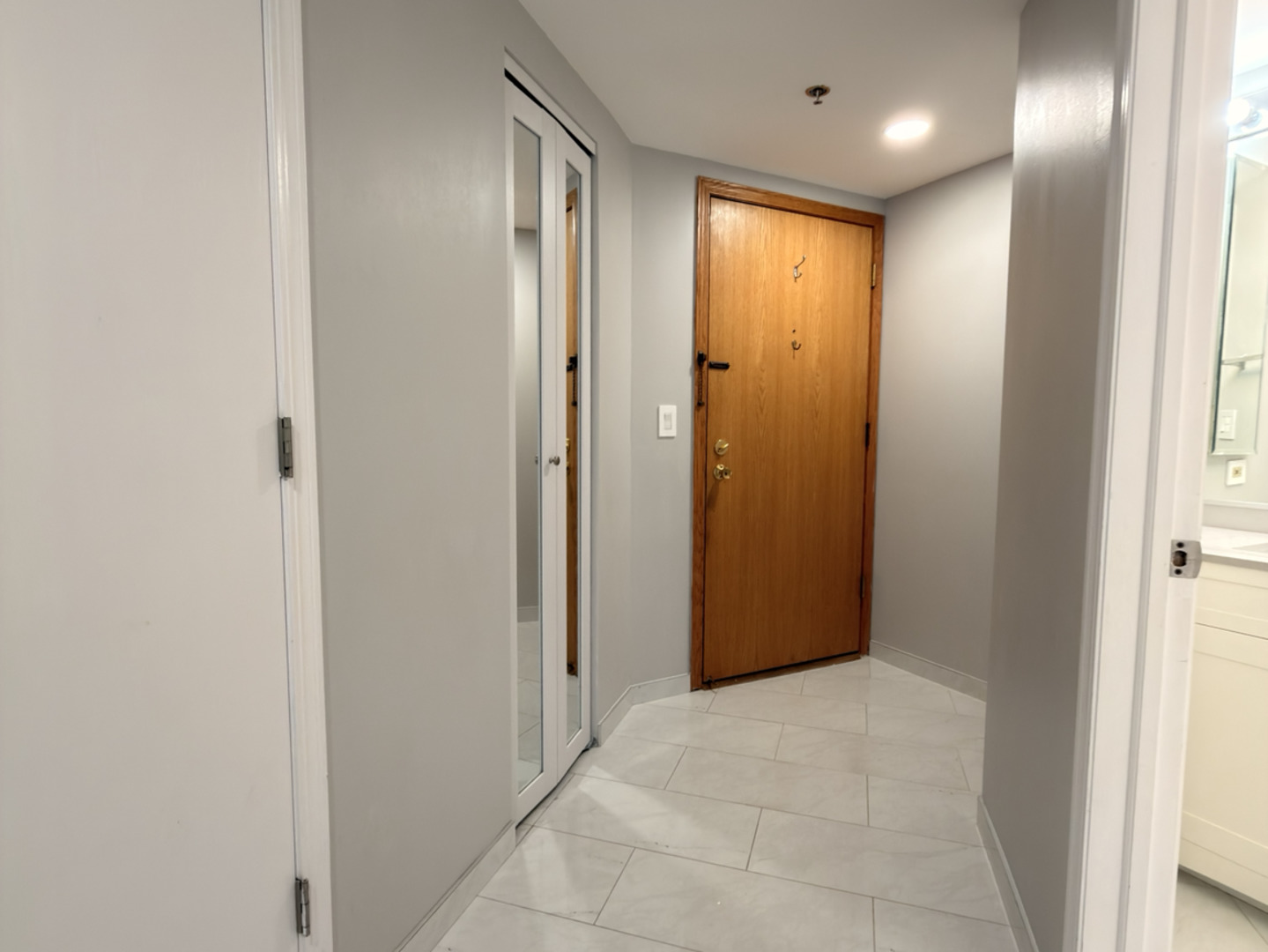 1653 River Street 306 Property Photo 2