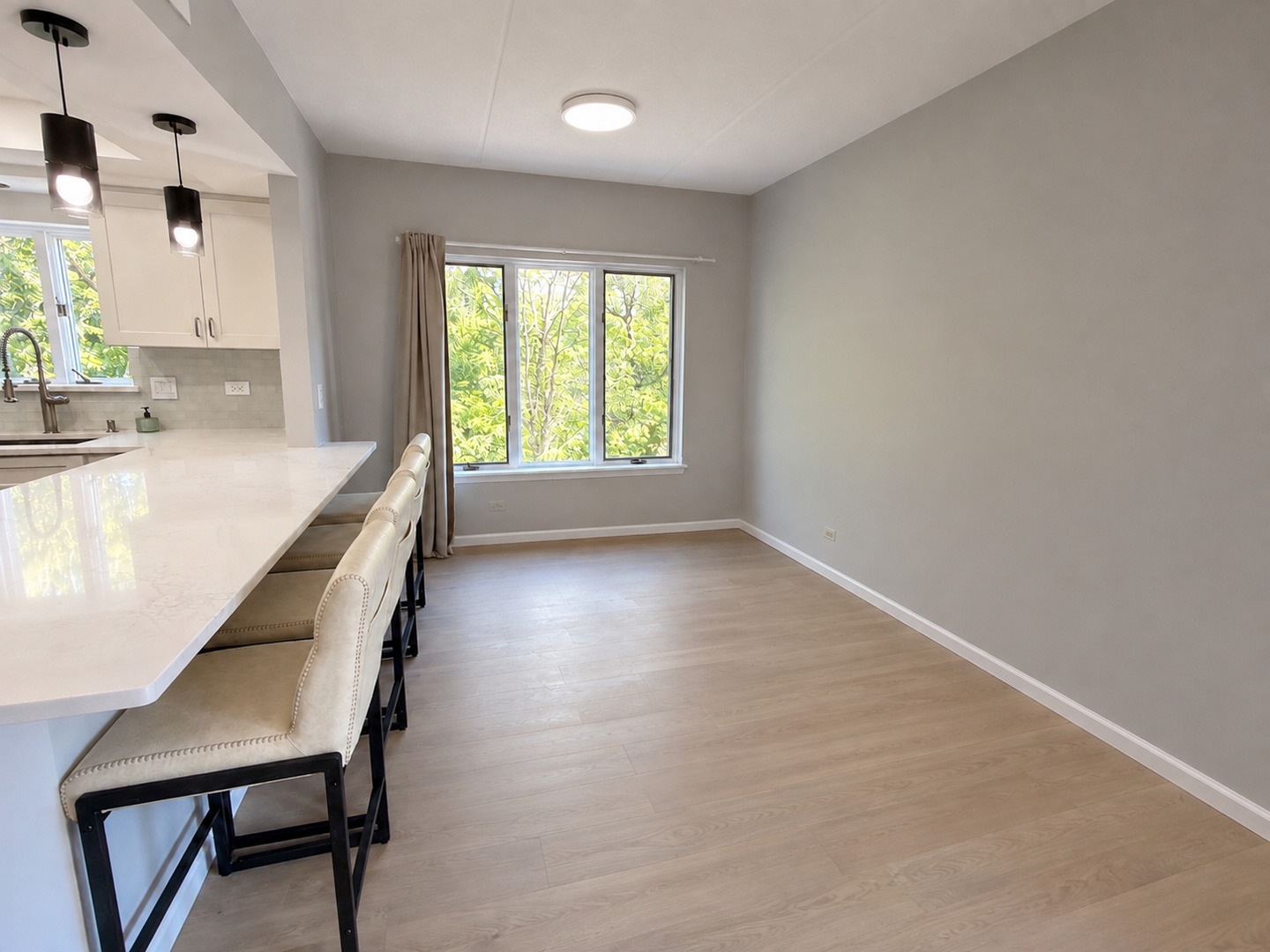1653 River Street 306 Property Photo 5