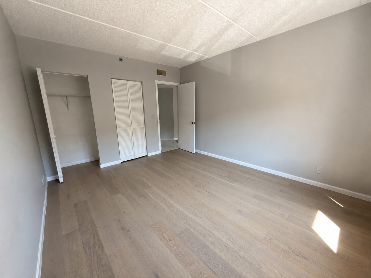 1653 River Street 306 Property Photo 10