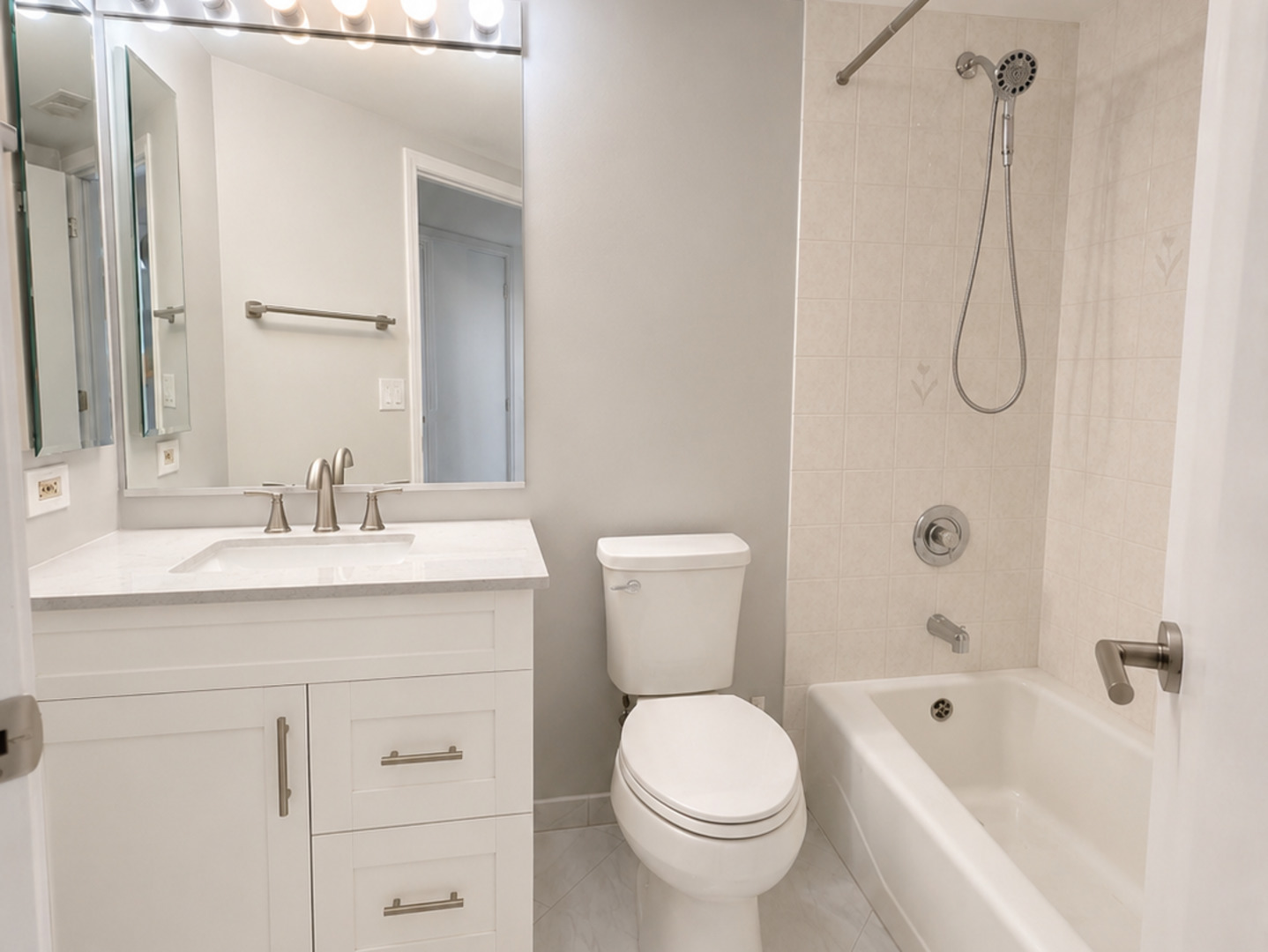 1653 River Street 306 Property Photo 13
