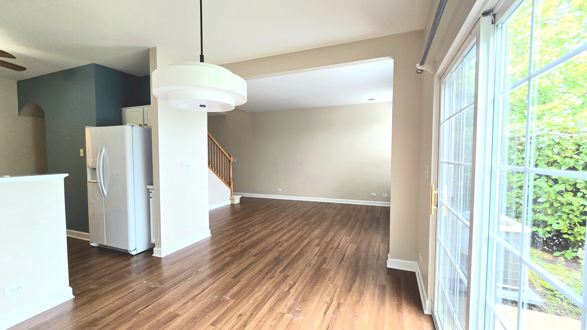 1809 Golden Gate Lane Property Photo 3
