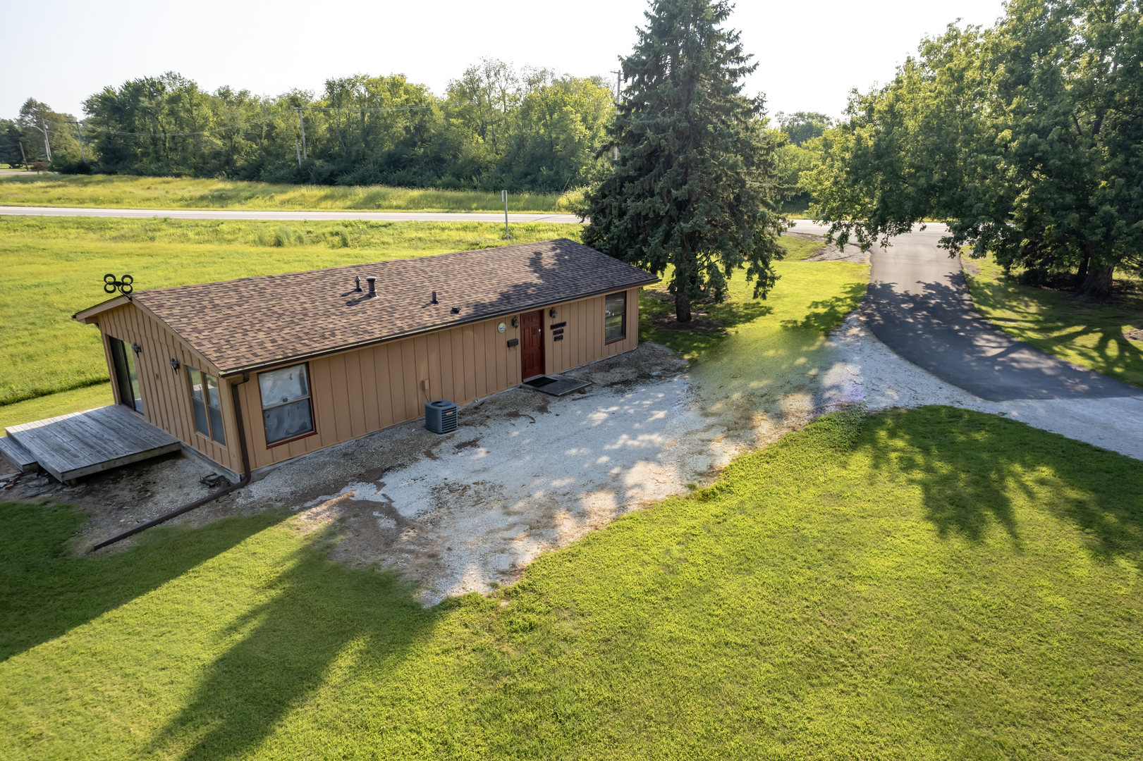 1095 W State Route 113 Route Property Photo 8
