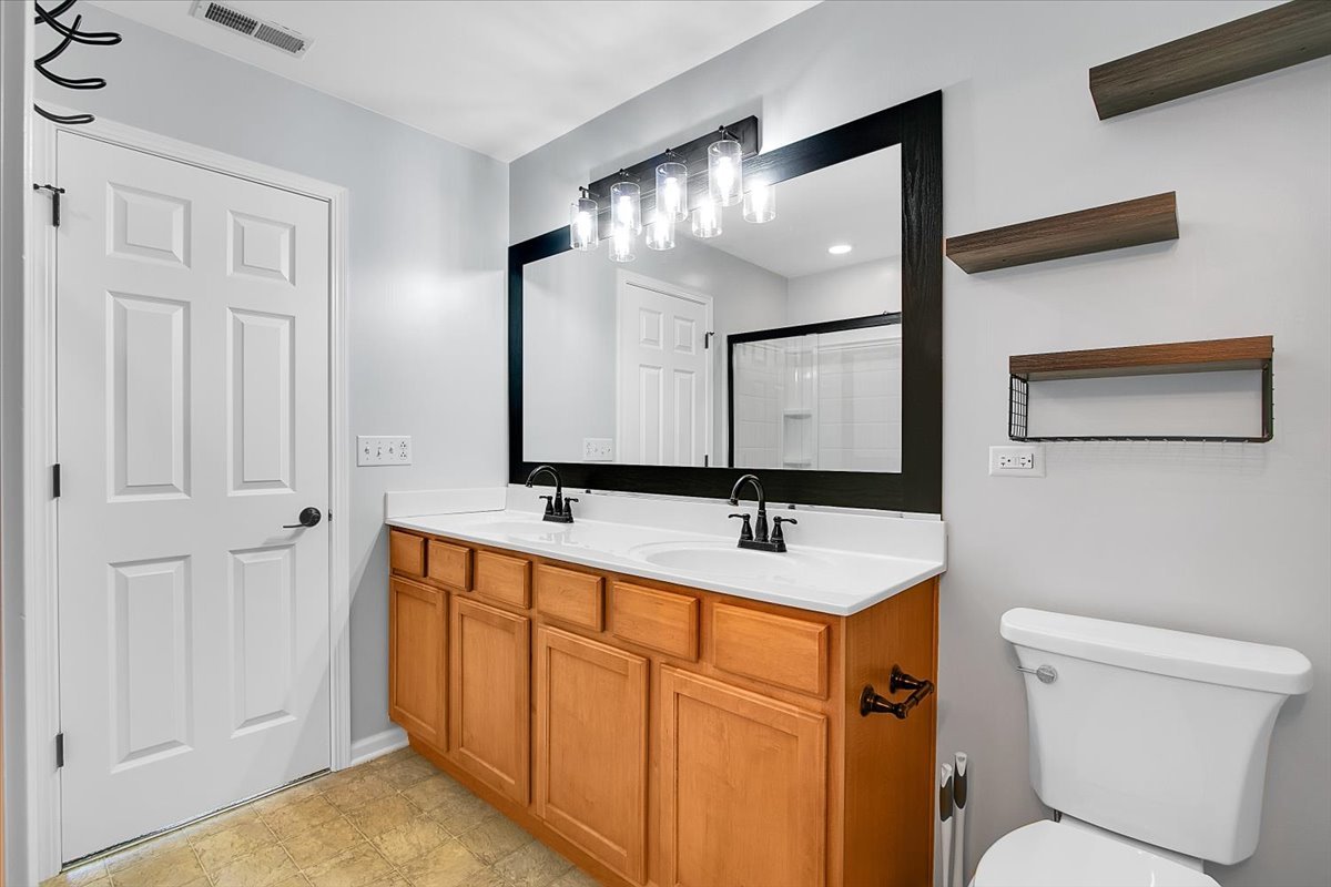 15801 Cove Circle Property Photo 26