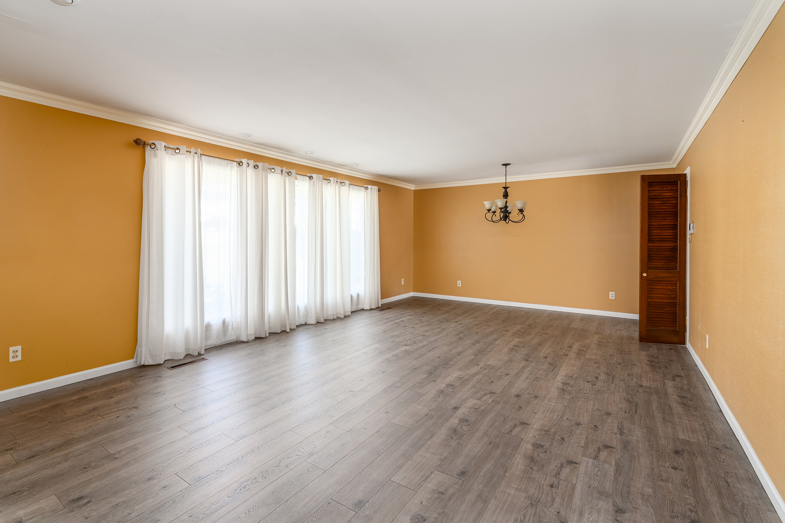 1613 Tina Drive Property Photo 6