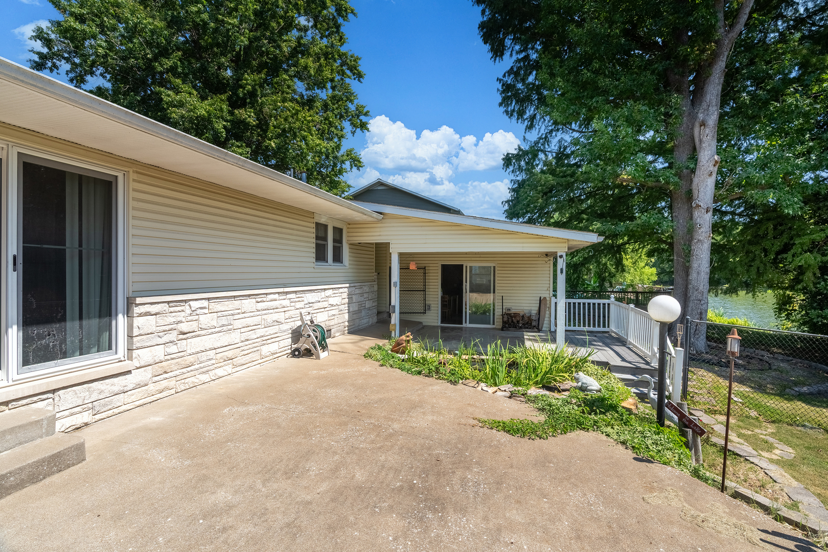 1613 Tina Drive Property Photo 33
