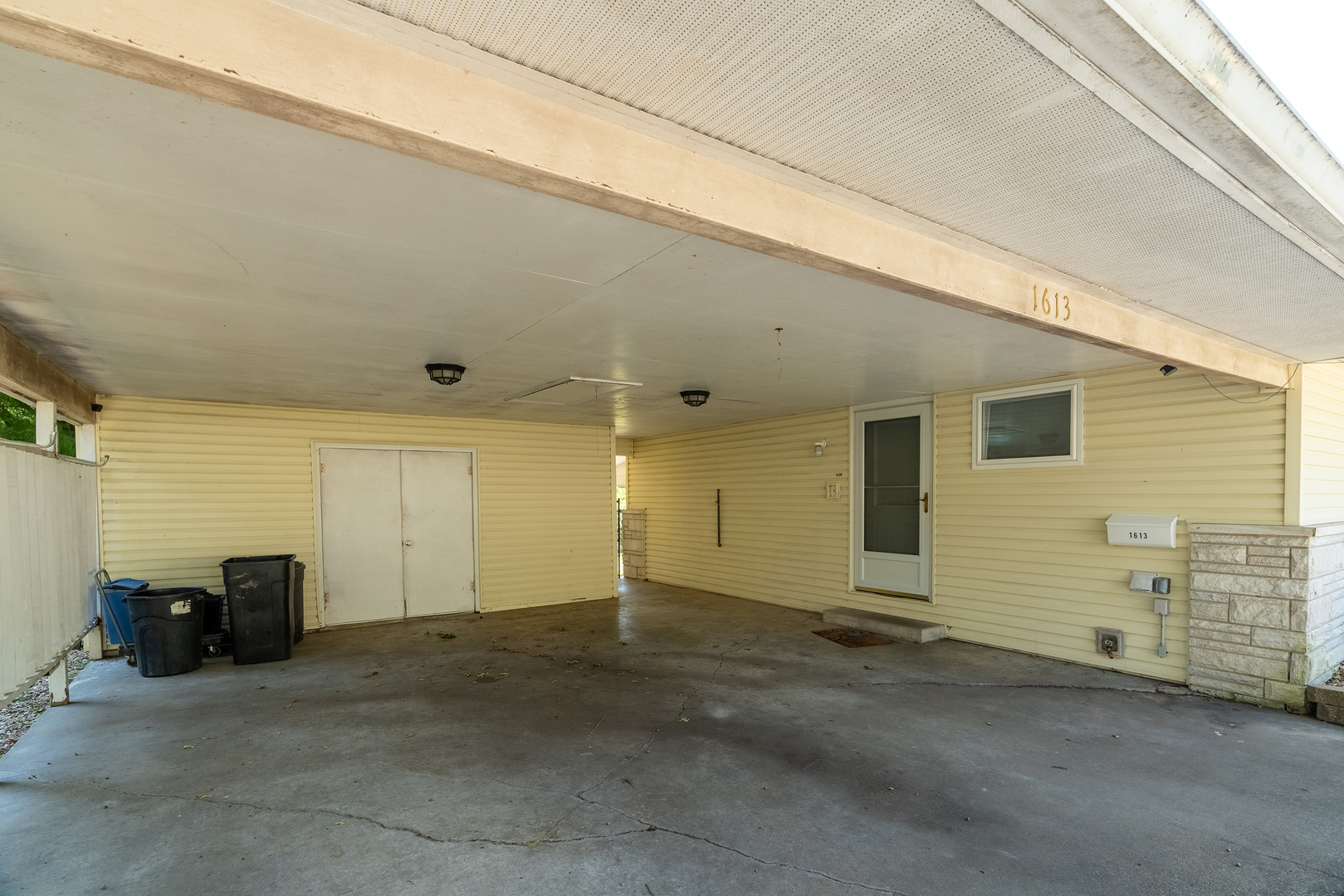 1613 Tina Drive Property Photo 35