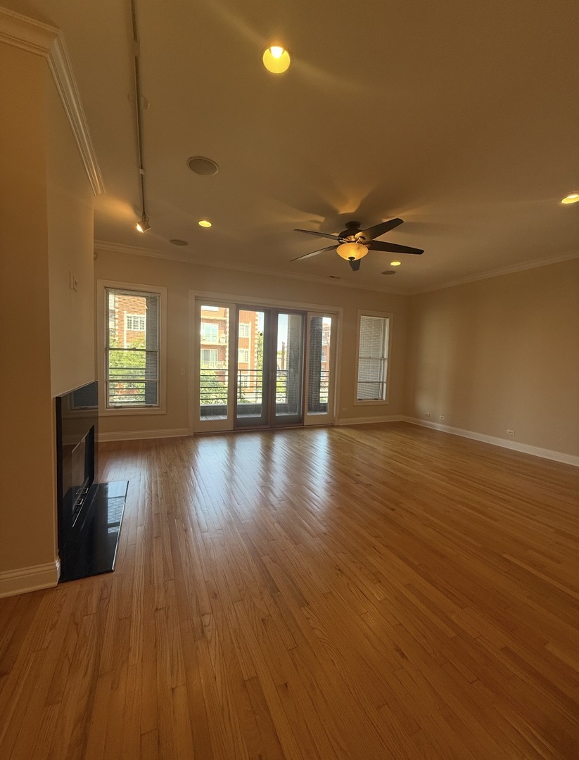 2903 W Irving Park Road 2 Property Photo 3