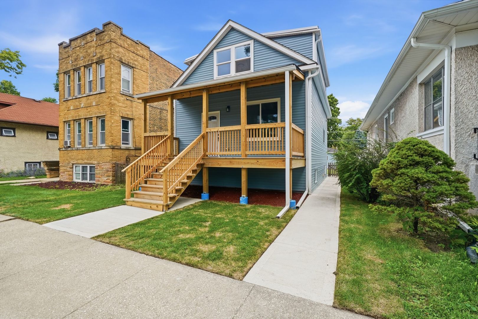 1118 Thomas Avenue Property Photo 2