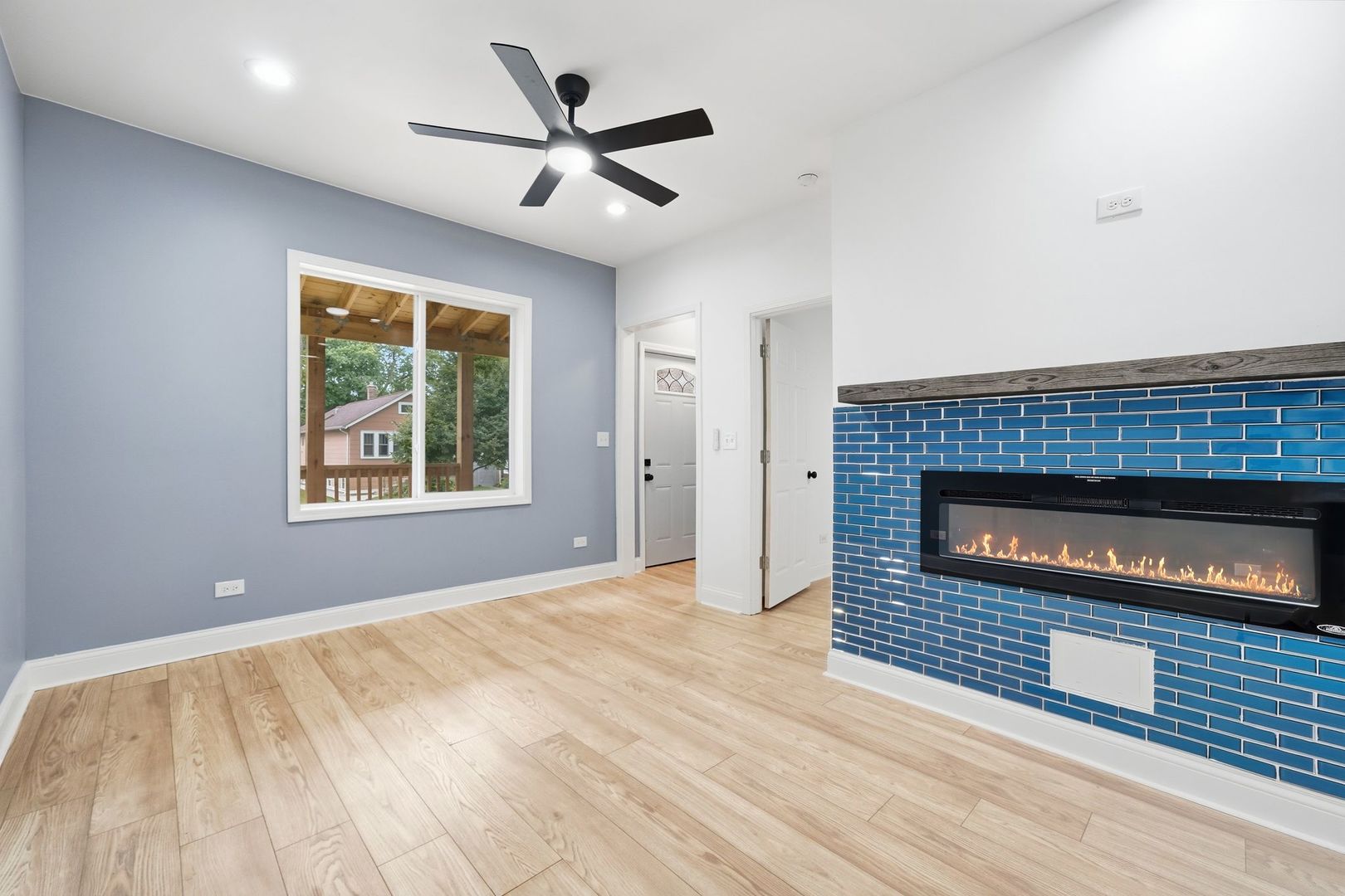1118 Thomas Avenue Property Photo 6