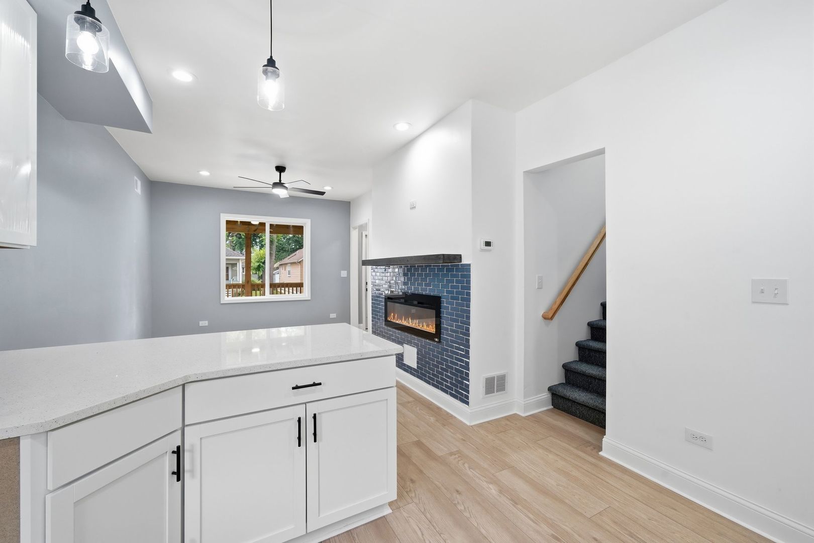 1118 Thomas Avenue Property Photo 11