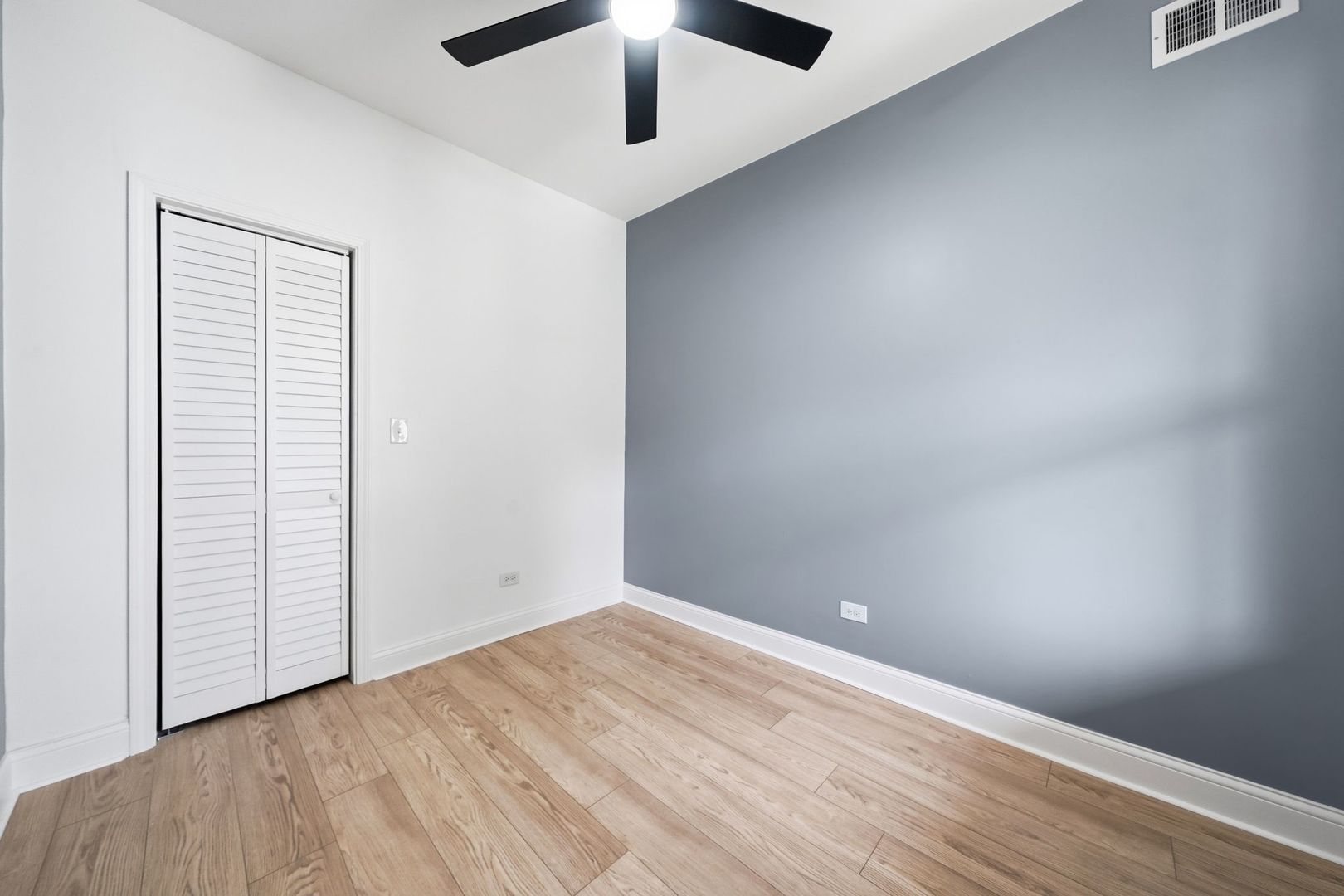 1118 Thomas Avenue Property Photo 14