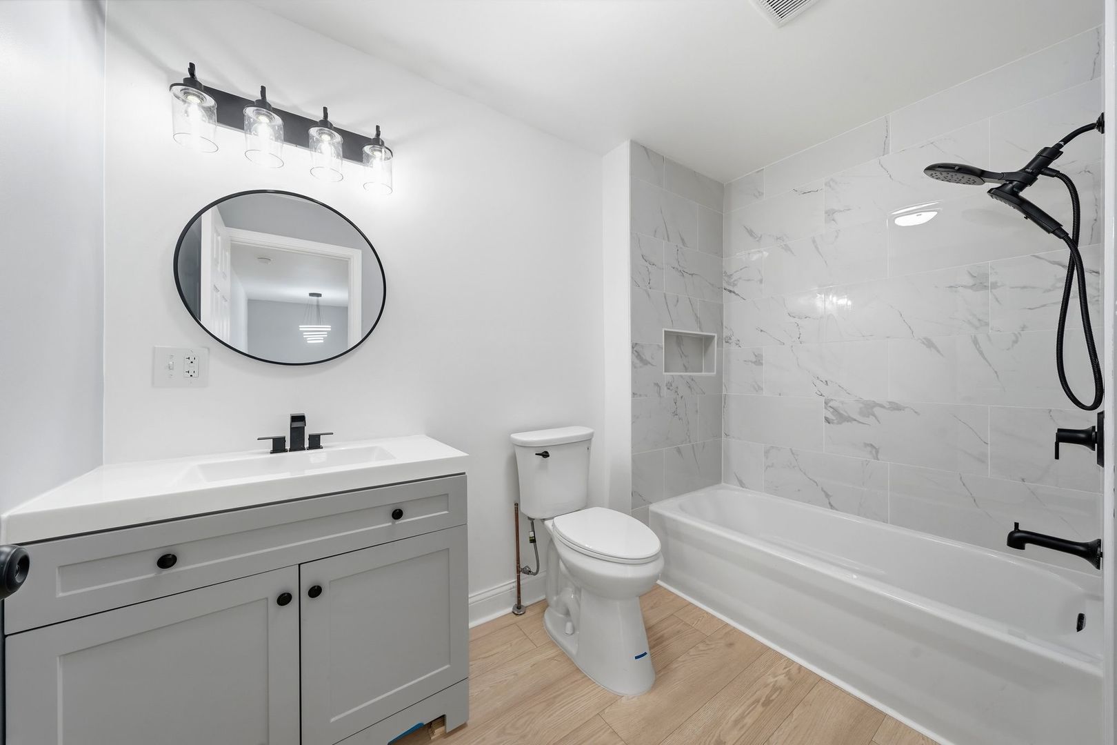 1118 Thomas Avenue Property Photo 18