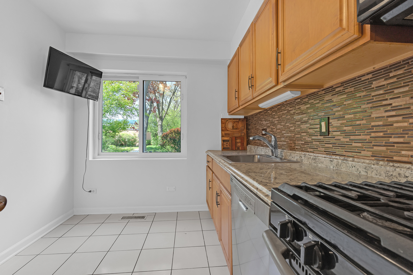 1534 Palmgren Drive Property Photo 8