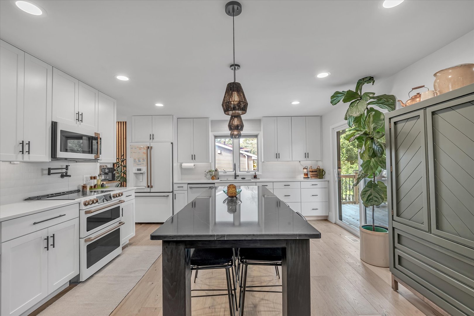 4105 Rolling Hills Drive Property Photo 14