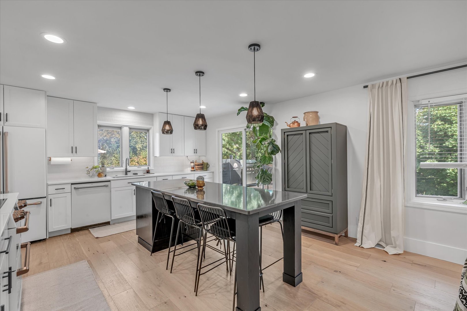 4105 Rolling Hills Drive Property Photo 18