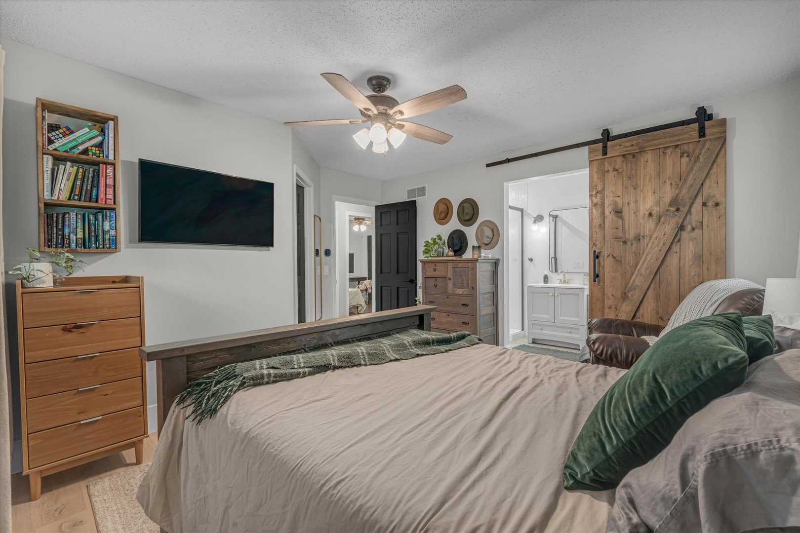 4105 Rolling Hills Drive Property Photo 25