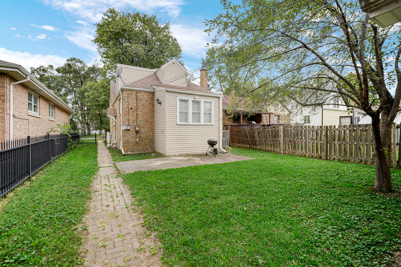 12151 Greenwood Avenue Property Photo 19
