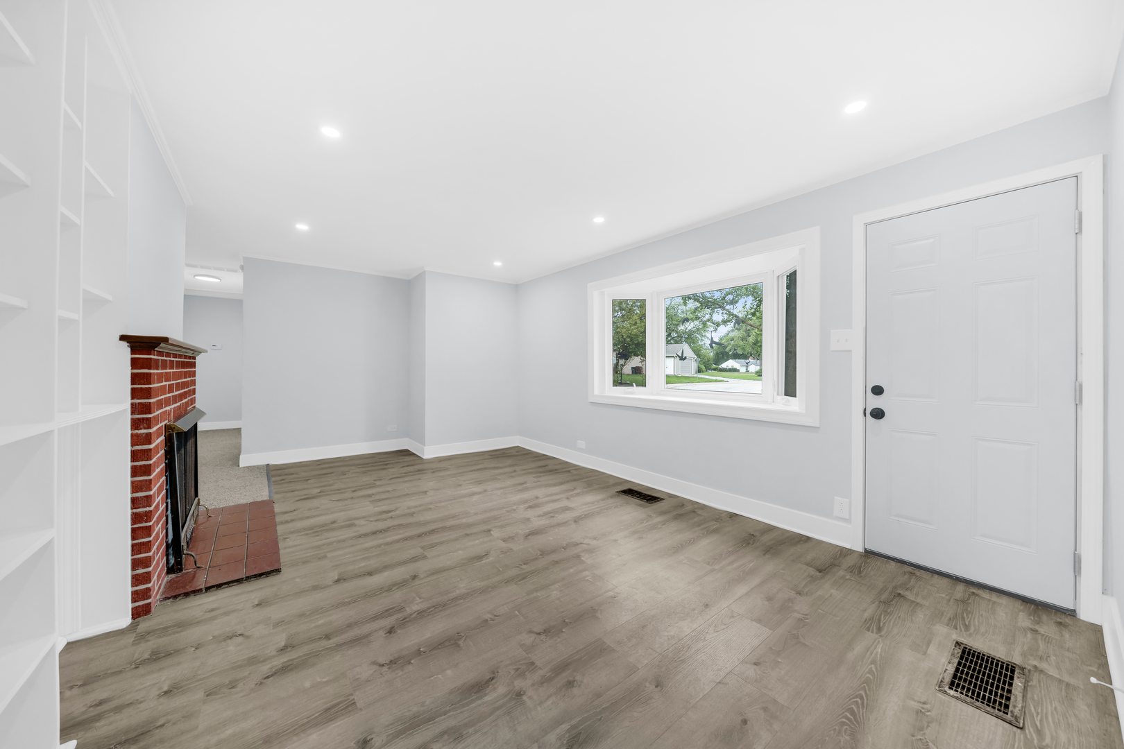357 Indianwood Boulevard Property Photo 2