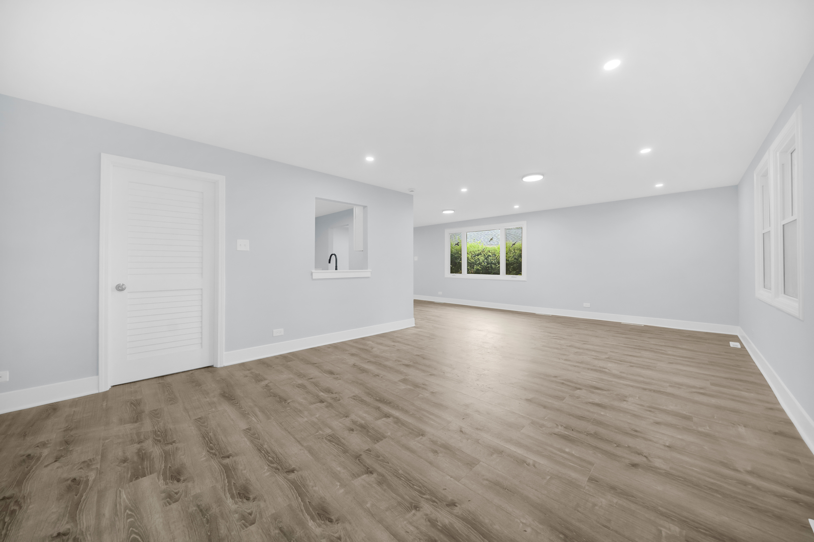 357 Indianwood Boulevard Property Photo 11