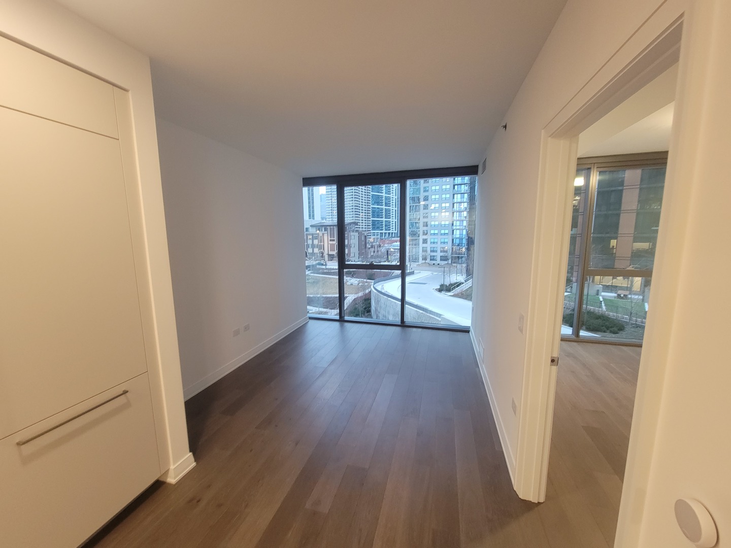 211 N Harbor Drive 307 Property Photo 2