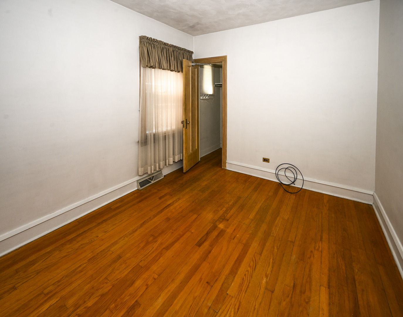 2128 N 72nd Court Property Photo 12
