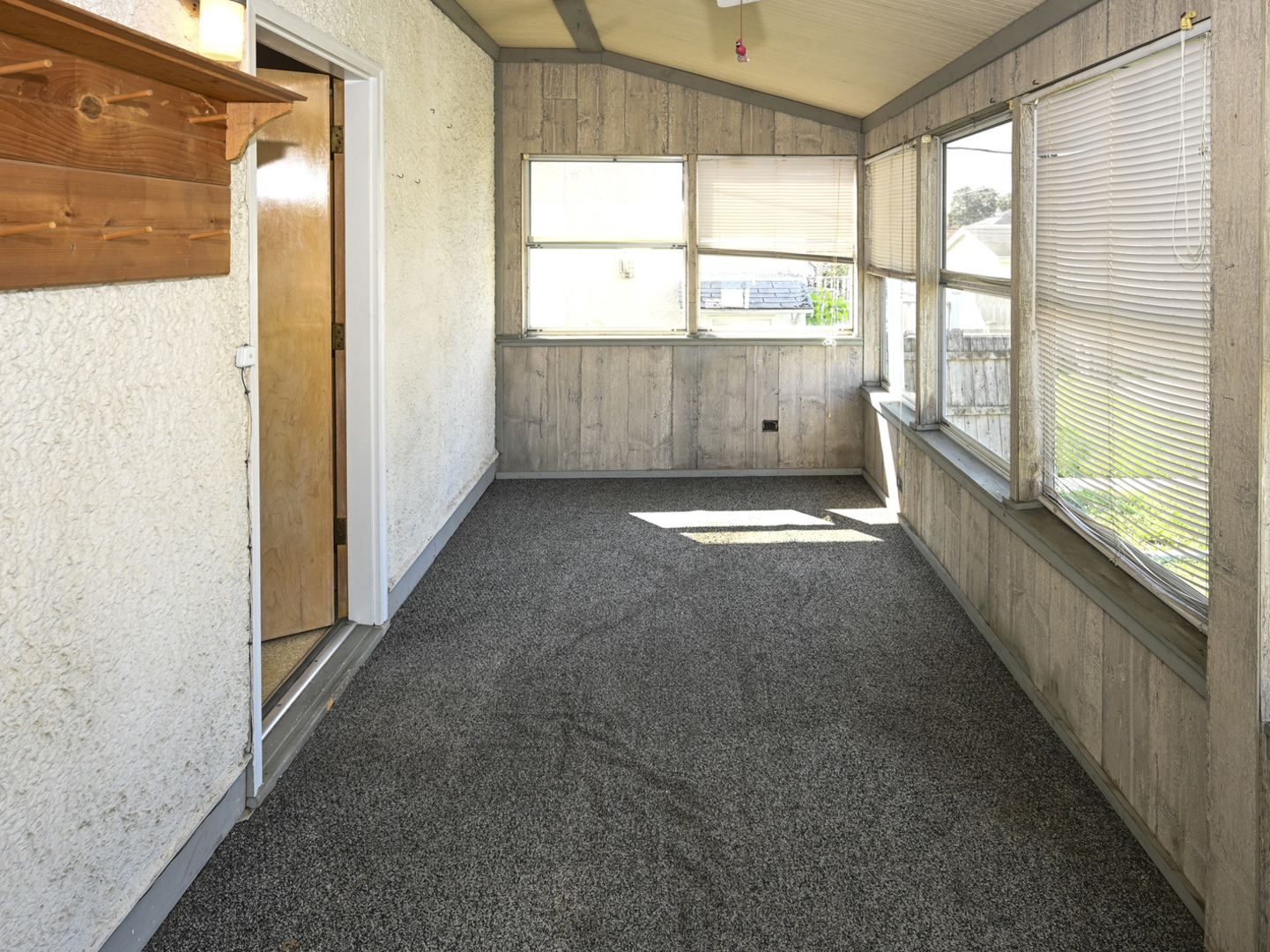 2128 N 72nd Court Property Photo 28