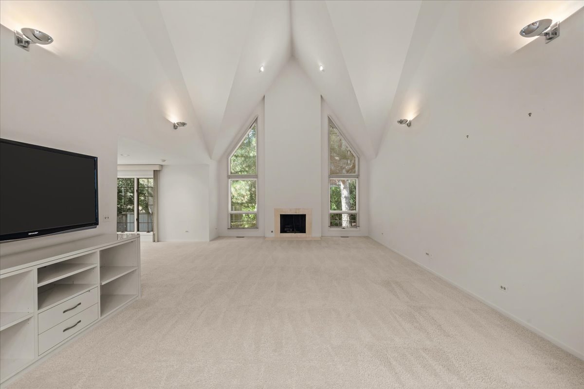 12750368 Property Photo 5