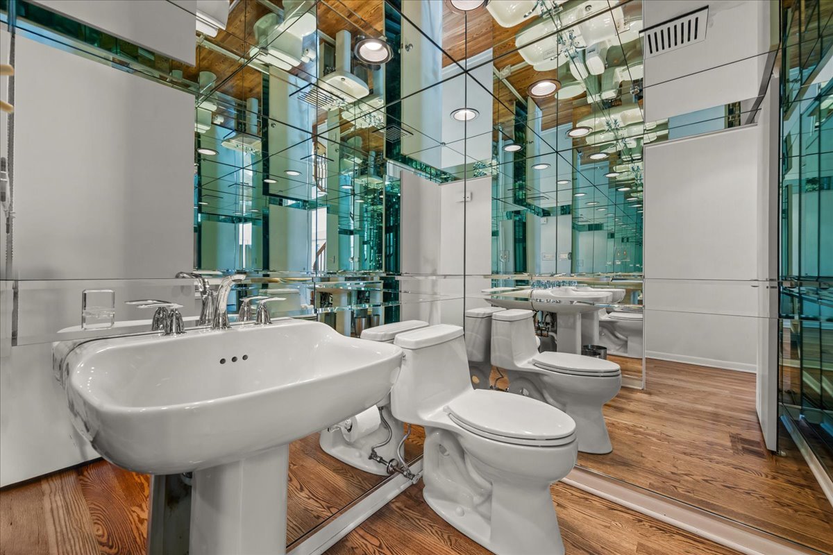 12750368 Property Photo 15