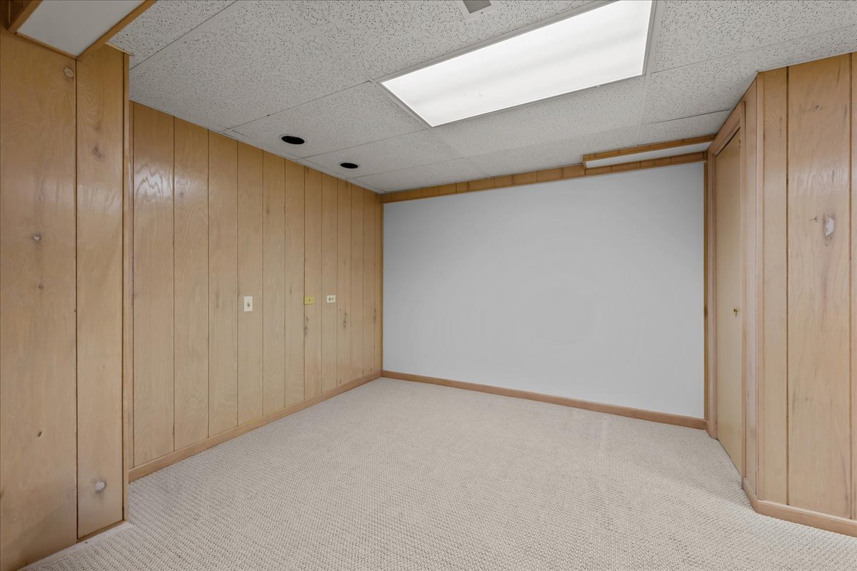 12750368 Property Photo 28