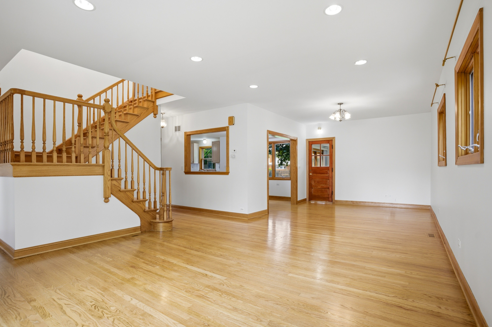 1236 S Brophy Avenue Property Photo 12