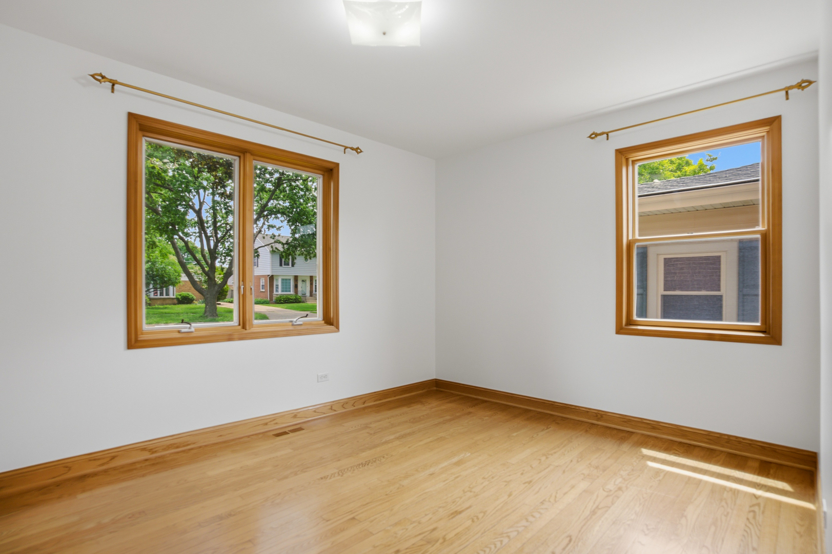 1236 S Brophy Avenue Property Photo 17