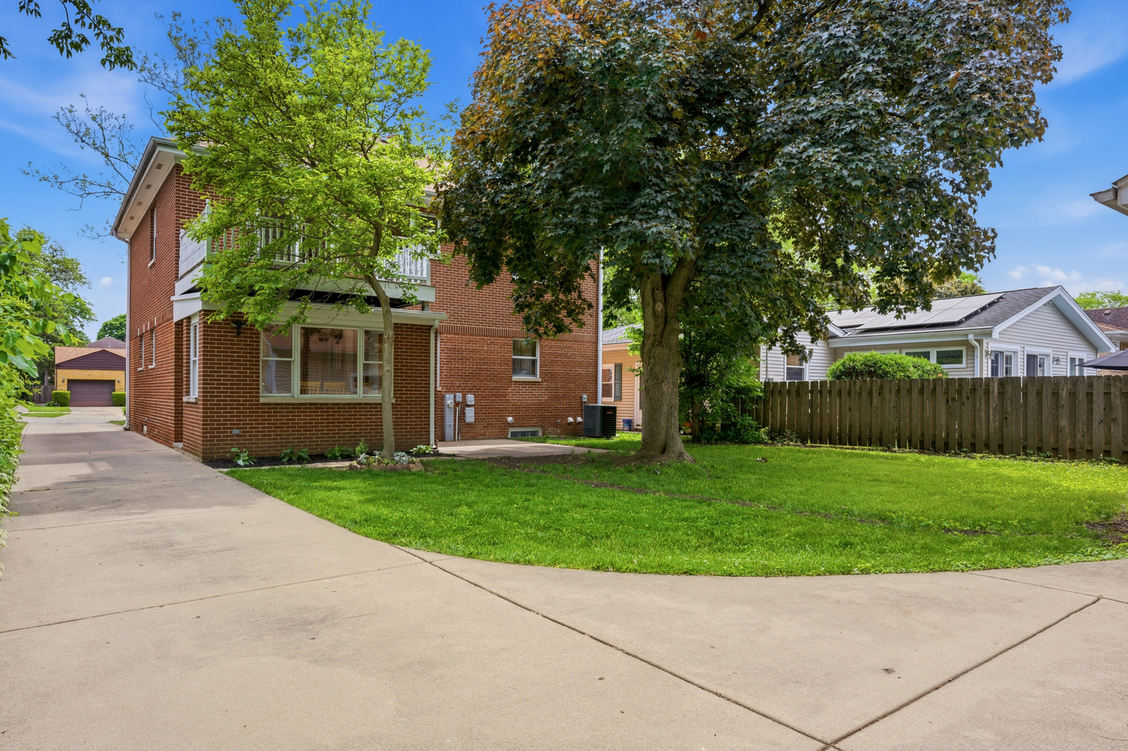 1236 S Brophy Avenue Property Photo 33