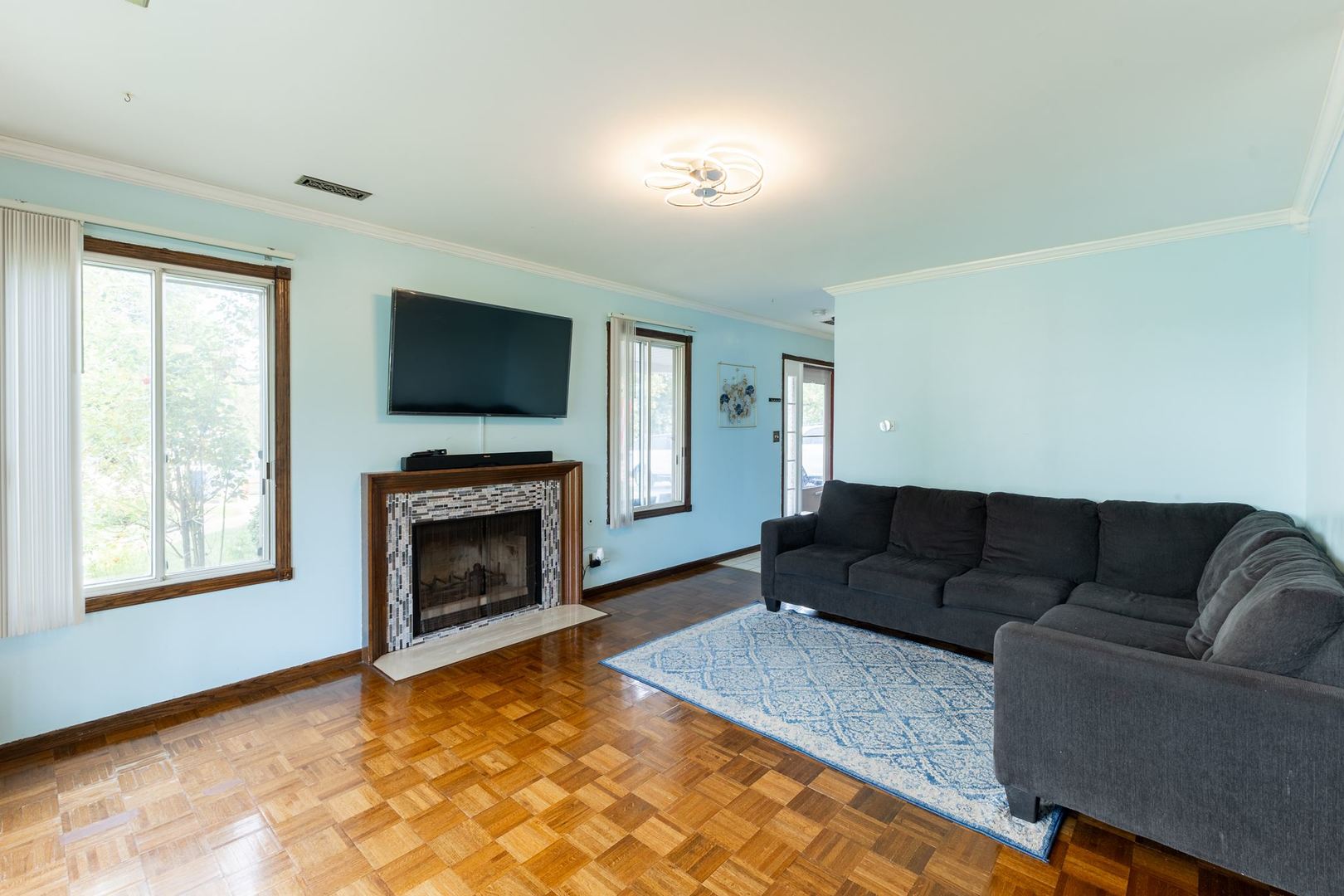1610 Durham Court D Property Photo 6