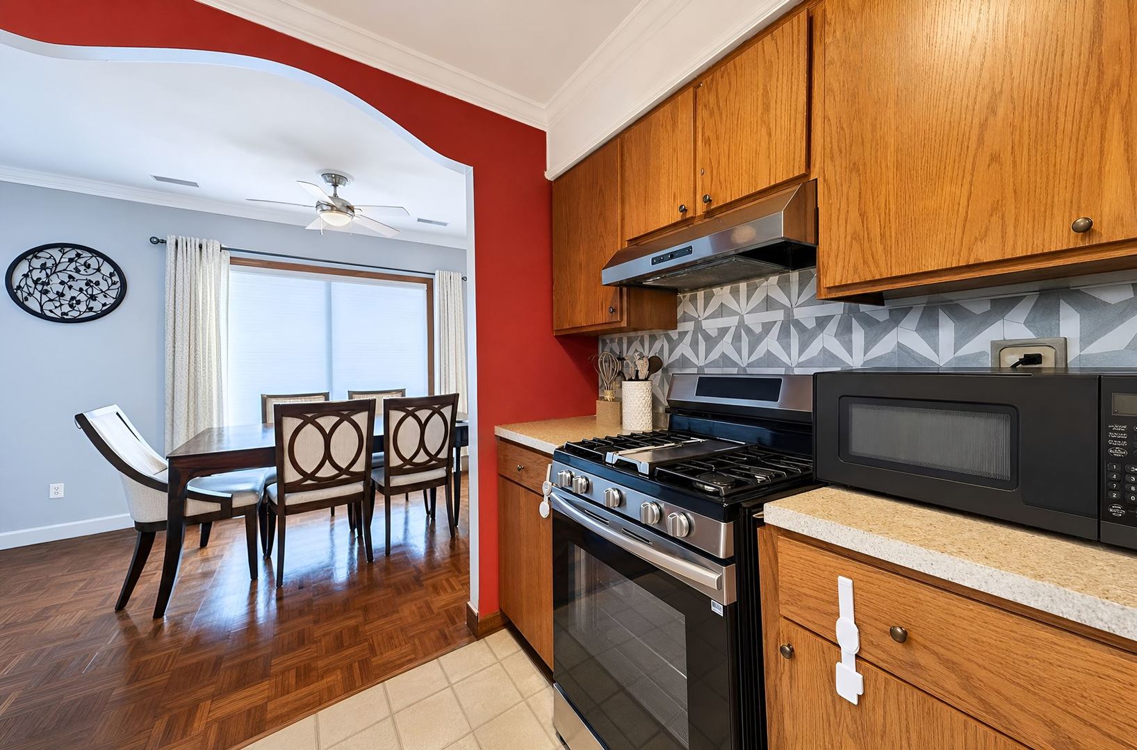 1610 Durham Court D Property Photo 8