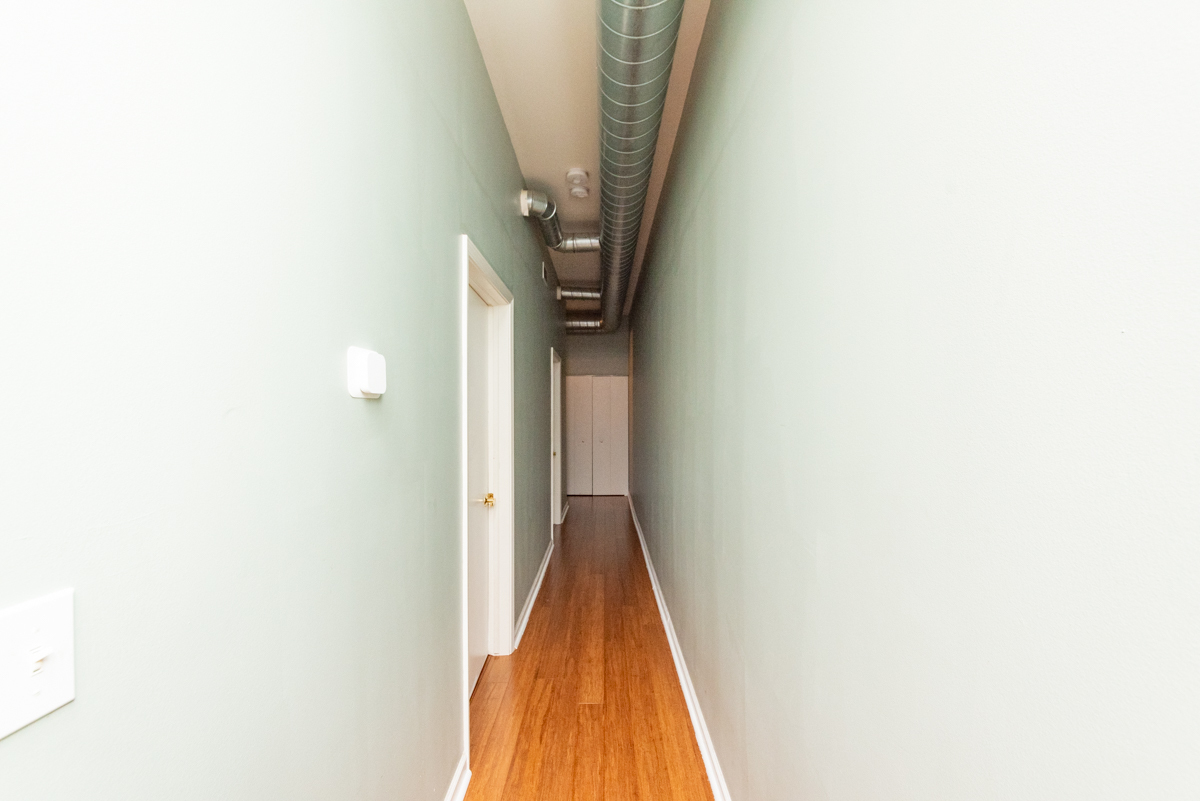 950 W Leland Avenue 404 Property Photo 11