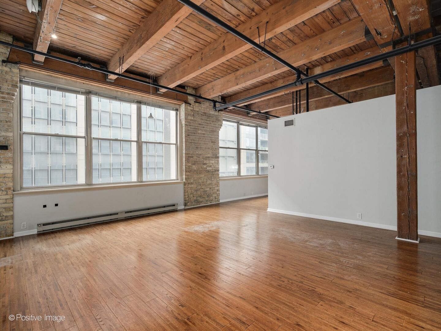540 N Lake Shore Drive 605 Property Photo 3